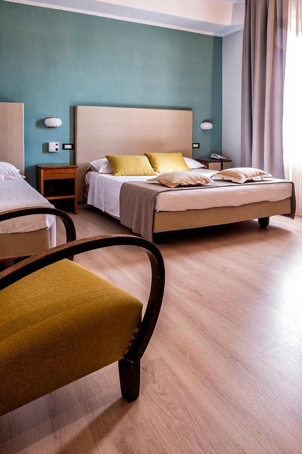 Albergo Cerchi Tortona Bagian luar foto